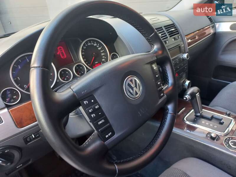 Внедорожник / Кроссовер Volkswagen Touareg 2008 в Ивано-Франковске