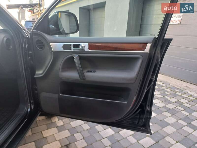 Внедорожник / Кроссовер Volkswagen Touareg 2008 в Ивано-Франковске