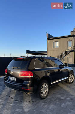 Позашляховик / Кросовер Volkswagen Touareg 2006 в Івано-Франківську