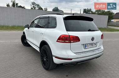 Позашляховик / Кросовер Volkswagen Touareg 2016 в 