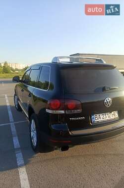 Позашляховик / Кросовер Volkswagen Touareg 2007 в 