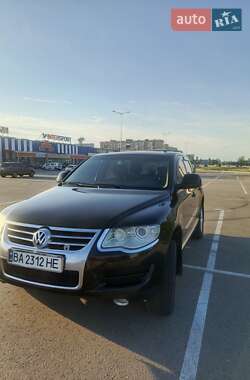 Позашляховик / Кросовер Volkswagen Touareg 2007 в 