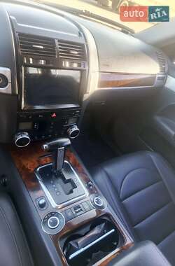 Позашляховик / Кросовер Volkswagen Touareg 2007 в 