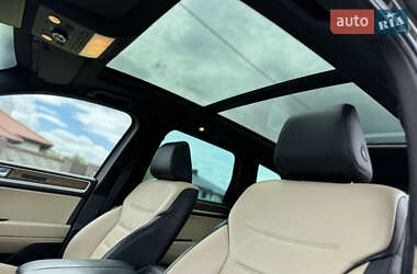 Позашляховик / Кросовер Volkswagen Touareg 2011 в 