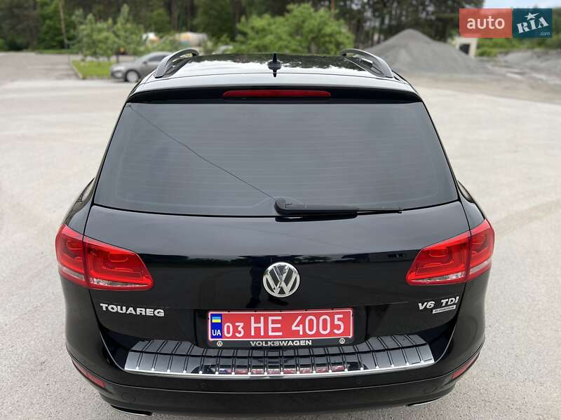 Внедорожник / Кроссовер Volkswagen Touareg 2011 в Радивилове