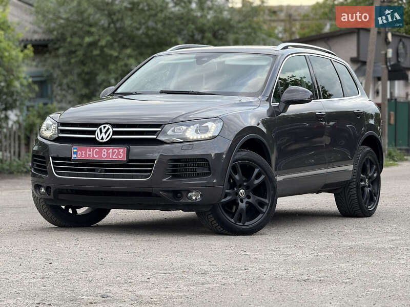 Позашляховик / Кросовер Volkswagen Touareg 2012 в Камені-Каширському