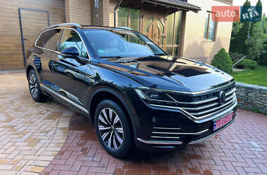 Внедорожник / Кроссовер Volkswagen Touareg 2021 в 