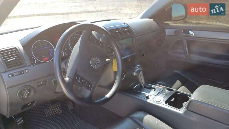 Внедорожник / Кроссовер Volkswagen Touareg 2007 в Нежине