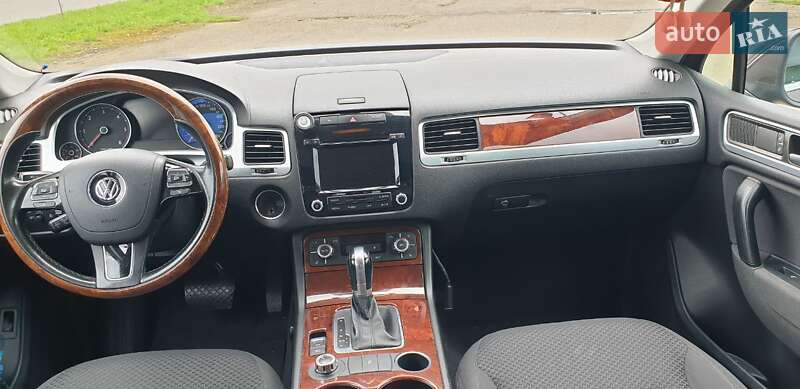 Внедорожник / Кроссовер Volkswagen Touareg 2013 в Коломые
