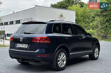 Позашляховик / Кросовер Volkswagen Touareg 2012 в 