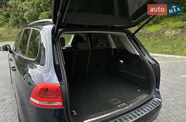 Позашляховик / Кросовер Volkswagen Touareg 2012 в 