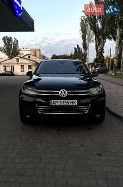 Внедорожник / Кроссовер Volkswagen Touareg 2013 в Запорожье