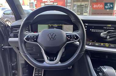 Внедорожник / Кроссовер Volkswagen Touareg 2021 в 