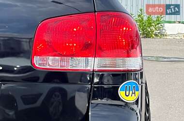 Внедорожник / Кроссовер Volkswagen Touareg 2006 в 