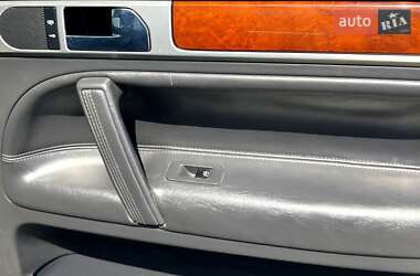 Внедорожник / Кроссовер Volkswagen Touareg 2006 в 