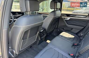 Внедорожник / Кроссовер Volkswagen Touareg 2023 в 