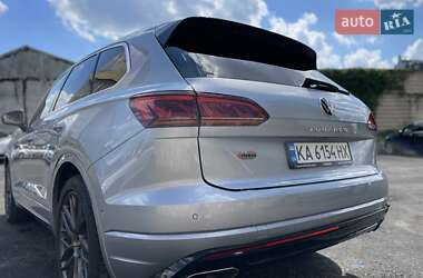 Внедорожник / Кроссовер Volkswagen Touareg 2022 в 