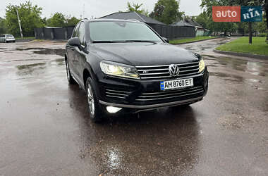 Внедорожник / Кроссовер Volkswagen Touareg 2015 в Житомире