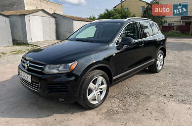 Позашляховик / Кросовер Volkswagen Touareg 2011 в Києві