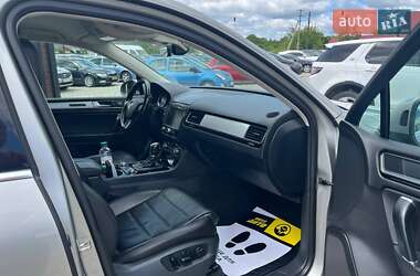 Внедорожник / Кроссовер Volkswagen Touareg 2017 в 