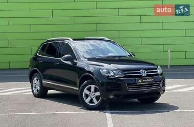Позашляховик / Кросовер Volkswagen Touareg 2014 в Києві