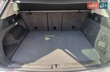 Внедорожник / Кроссовер Volkswagen Touareg 2020 в 