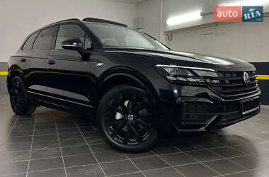 Позашляховик / Кросовер Volkswagen Touareg 2022 в 