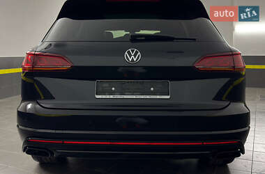 Позашляховик / Кросовер Volkswagen Touareg 2022 в 