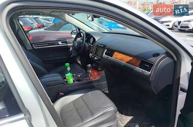 Внедорожник / Кроссовер Volkswagen Touareg 2013 в 