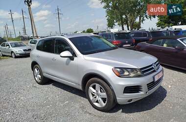 Внедорожник / Кроссовер Volkswagen Touareg 2013 в 