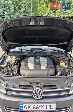 Позашляховик / Кросовер Volkswagen Touareg 2012 в  фото 14 Позашляховик / Кросовер Volkswagen Touareg 2012 в