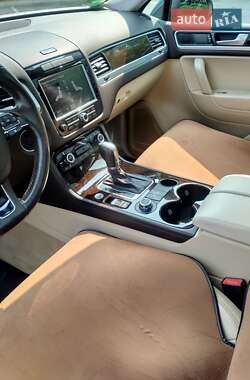 Позашляховик / Кросовер Volkswagen Touareg 2012 в  фото 44 Позашляховик / Кросовер Volkswagen Touareg 2012 в