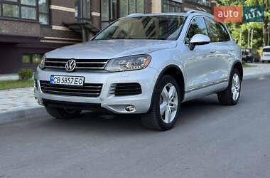 Внедорожник / Кроссовер Volkswagen Touareg 2010 в Чернигове