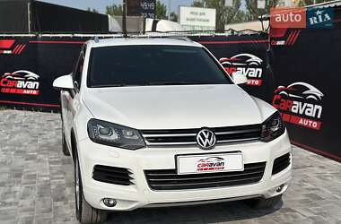 Позашляховик / Кросовер Volkswagen Touareg 2012 в 