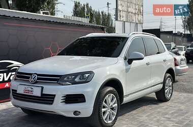 Позашляховик / Кросовер Volkswagen Touareg 2012 в 