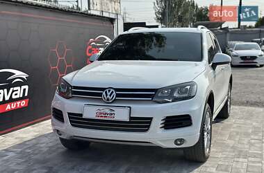 Позашляховик / Кросовер Volkswagen Touareg 2012 в 