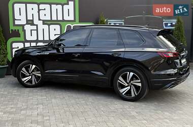 Внедорожник / Кроссовер Volkswagen Touareg 2020 в 