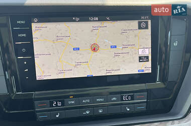 Внедорожник / Кроссовер Volkswagen Touareg 2018 в 