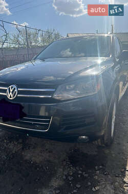 Позашляховик / Кросовер Volkswagen Touareg 2012 в Києві