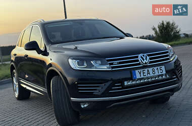 Внедорожник / Кроссовер Volkswagen Touareg 2016 в 