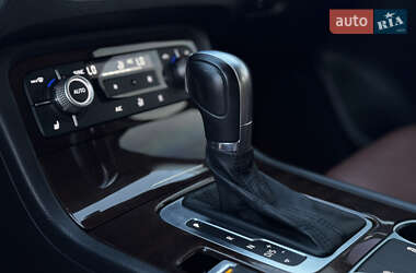 Внедорожник / Кроссовер Volkswagen Touareg 2016 в 