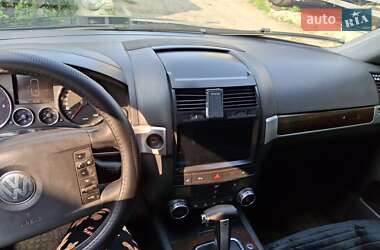 Внедорожник / Кроссовер Volkswagen Touareg 2005 в 