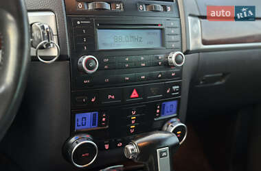 Позашляховик / Кросовер Volkswagen Touareg 2008 в 