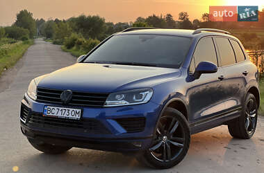 Позашляховик / Кросовер Volkswagen Touareg 2015 в Тернополі