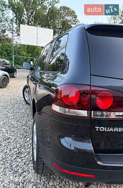 Внедорожник / Кроссовер Volkswagen Touareg 2007 в 