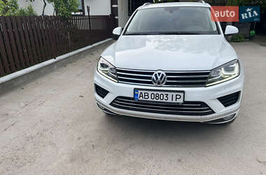Внедорожник / Кроссовер Volkswagen Touareg 2017 в 