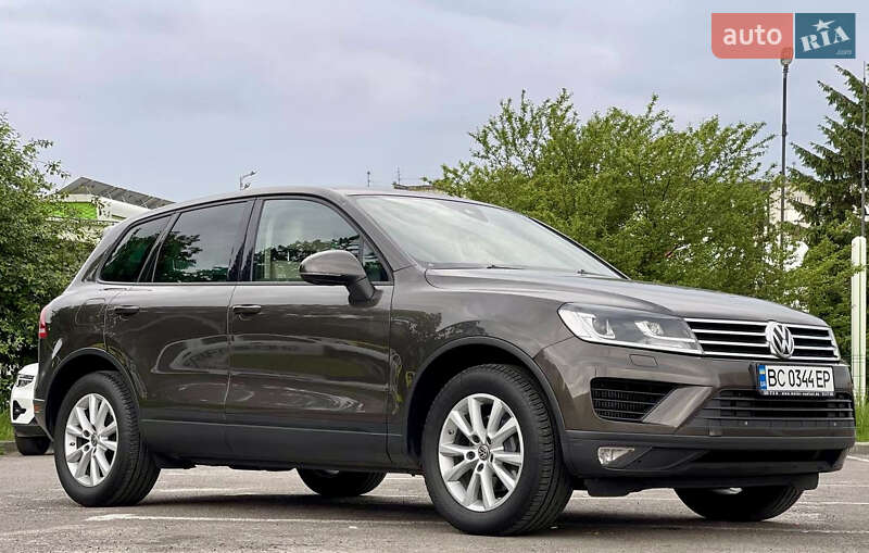 Позашляховик / Кросовер Volkswagen Touareg 2016 в Львові