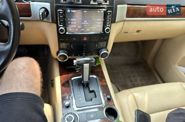 Внедорожник / Кроссовер Volkswagen Touareg 2007 в 