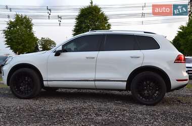 Внедорожник / Кроссовер Volkswagen Touareg 2012 в 