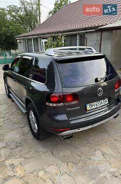 Внедорожник / Кроссовер Volkswagen Touareg 2007 в 